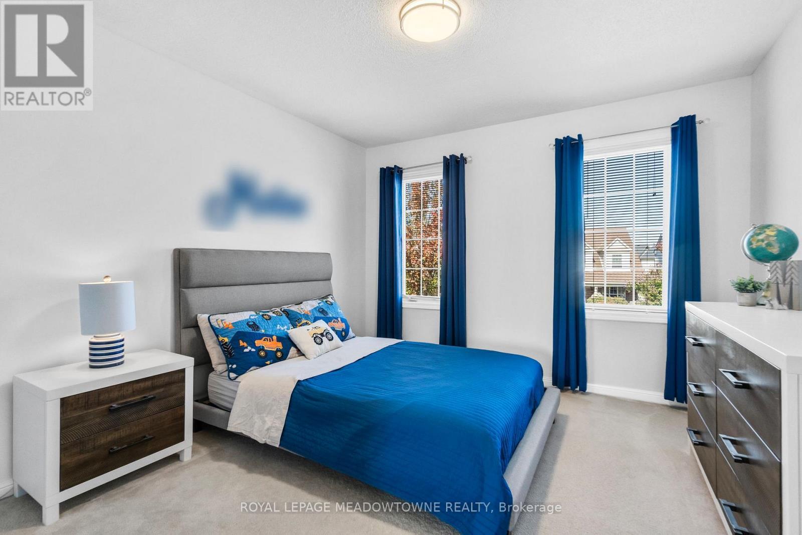 












583 CAVERHILL CRESCENT

,
Milton,




Ontario
L9T5K5

