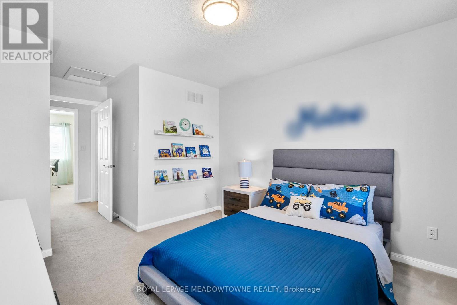 












583 CAVERHILL CRESCENT

,
Milton,




Ontario
L9T5K5

