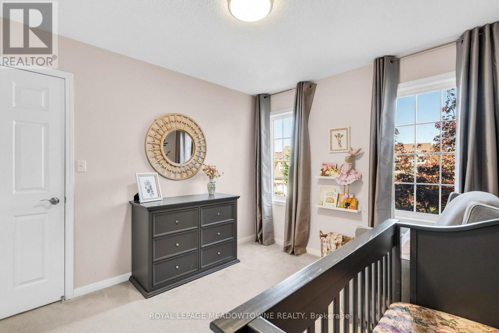 












583 CAVERHILL CRESCENT

,
Milton,




Ontario
L9T5K5

