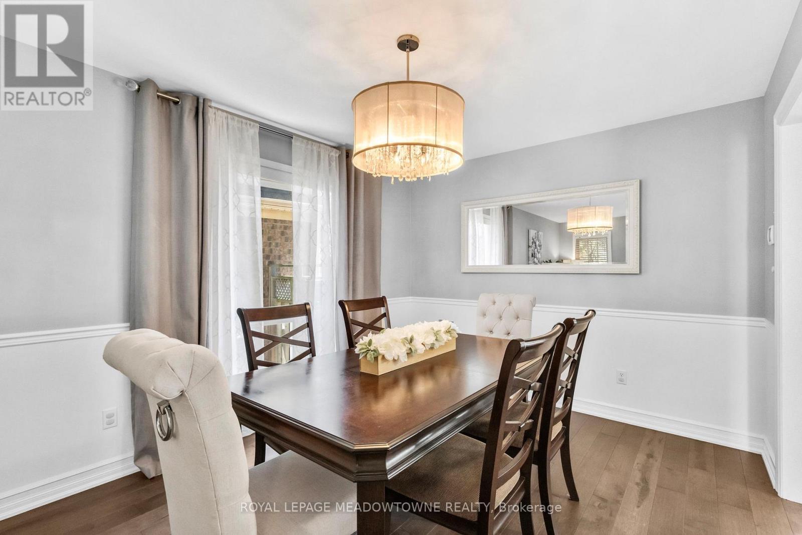 












583 CAVERHILL CRESCENT

,
Milton,




Ontario
L9T5K5

