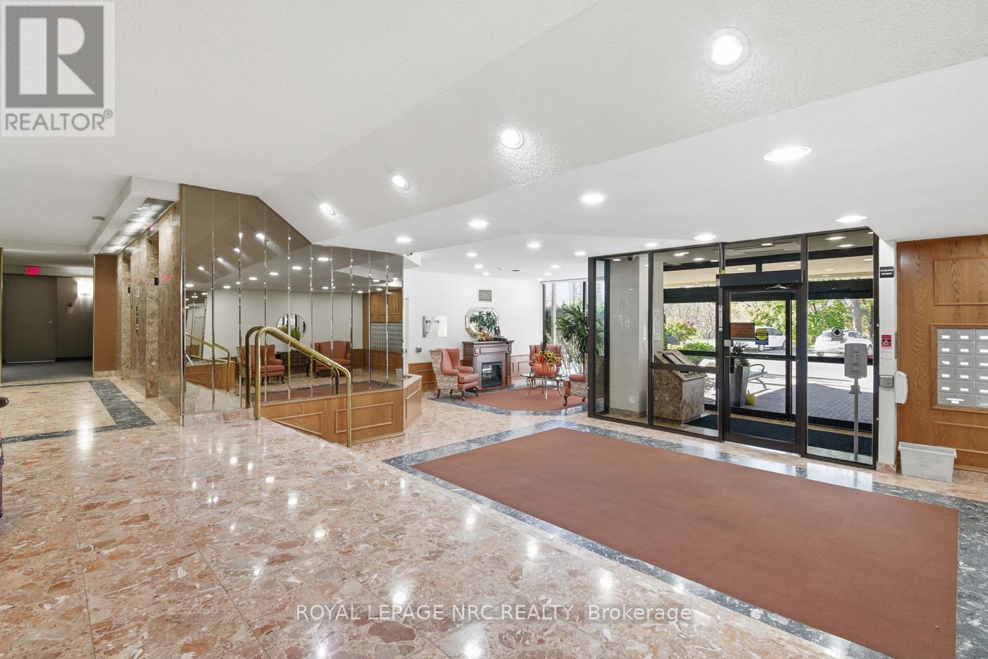 












102 - 3 TOWERING HEIGHTS BOULEVARD

,
St. Catharines (Glendale/Glenridge),




Ontario
L2T4A4

