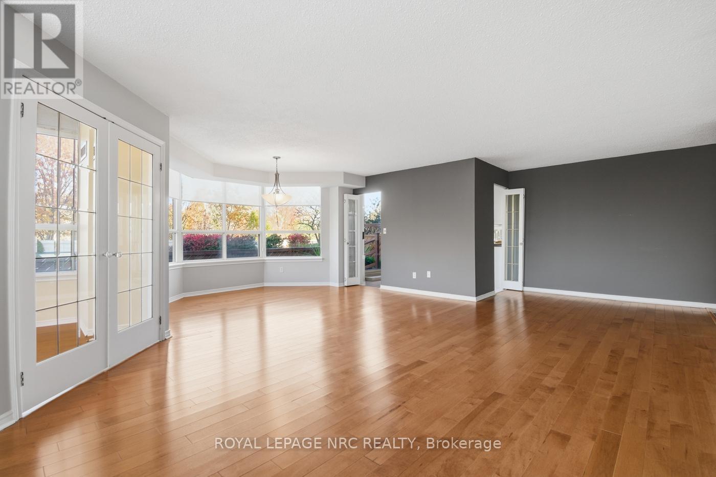 












102 - 3 TOWERING HEIGHTS BOULEVARD

,
St. Catharines (Glendale/Glenridge),




Ontario
L2T4A4

