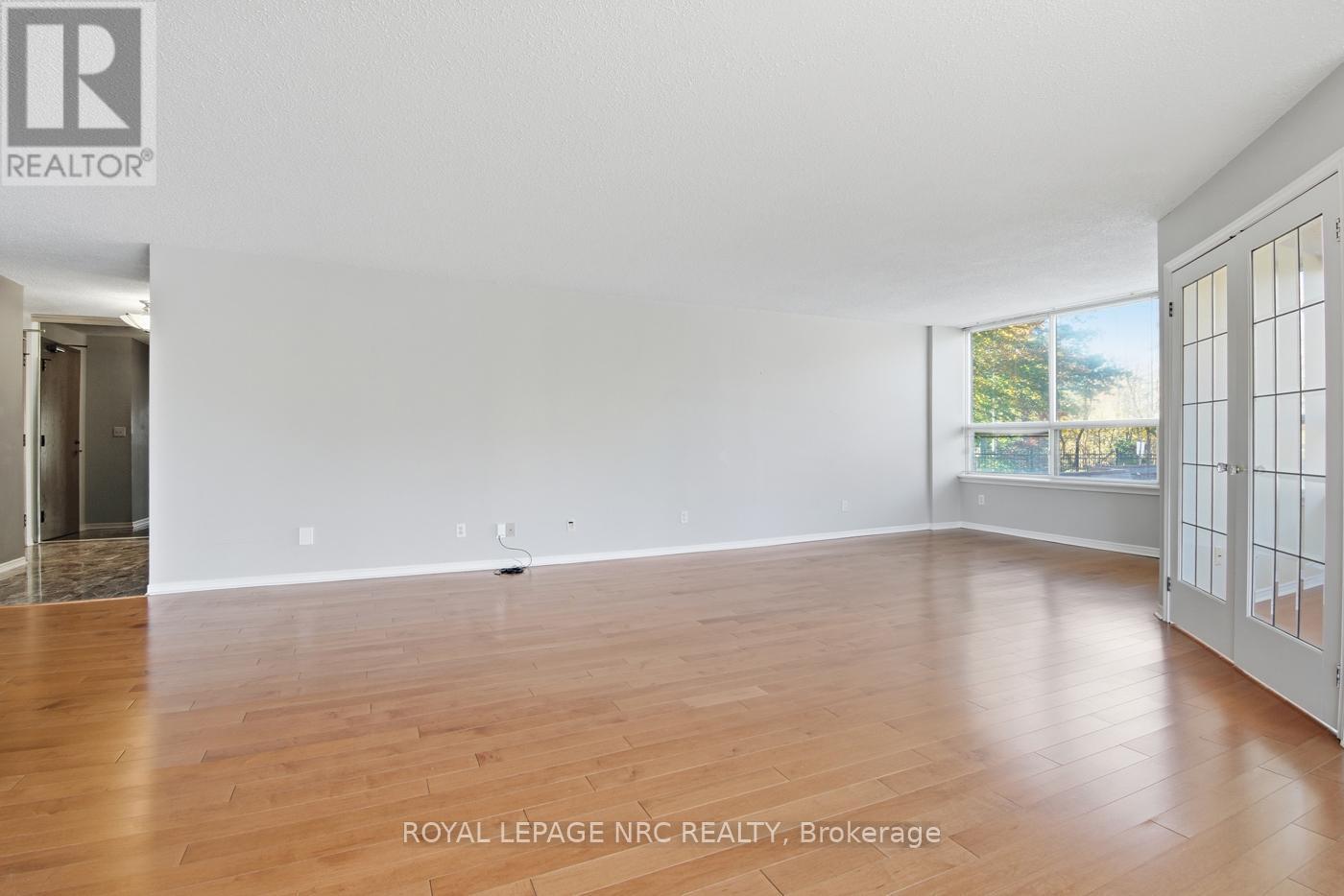 












102 - 3 TOWERING HEIGHTS BOULEVARD

,
St. Catharines (Glendale/Glenridge),




Ontario
L2T4A4

