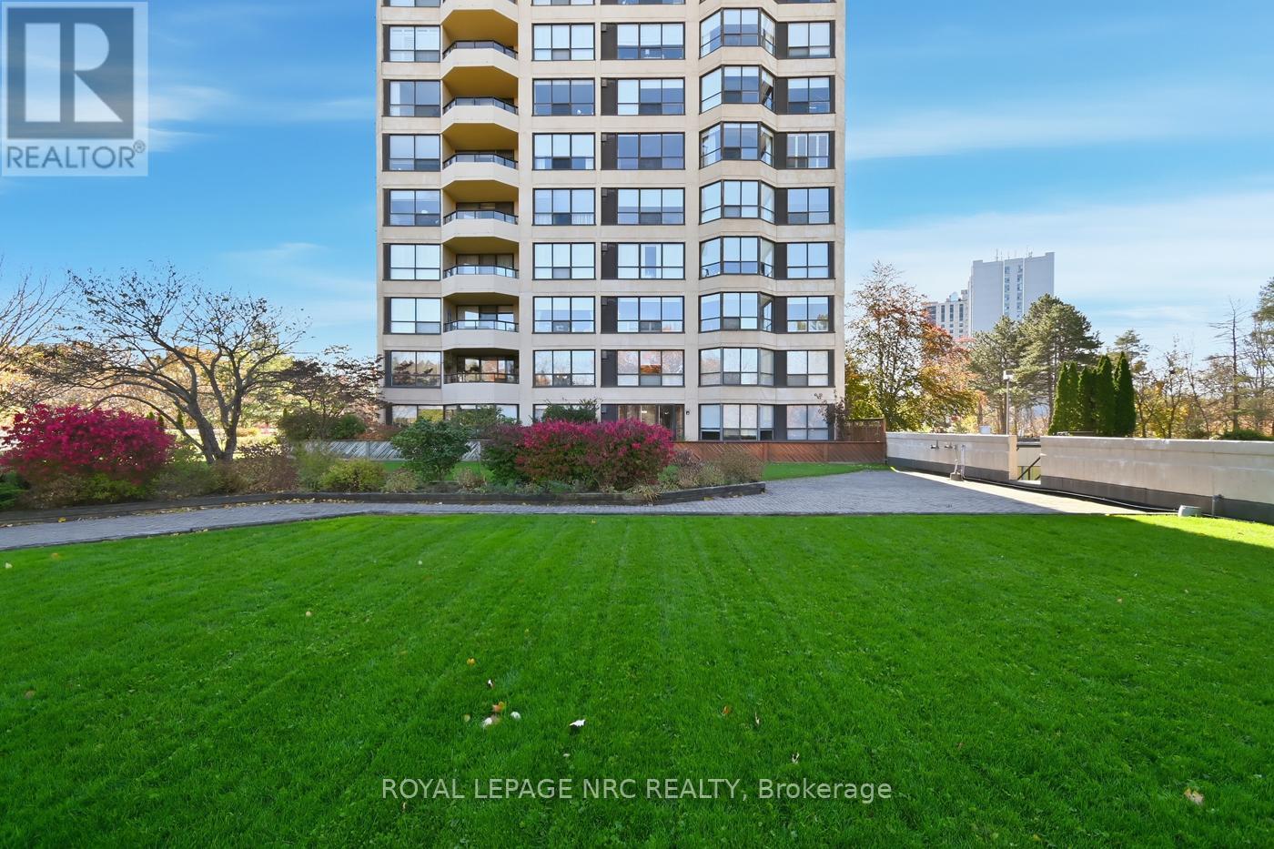 












102 - 3 TOWERING HEIGHTS BOULEVARD

,
St. Catharines (Glendale/Glenridge),




Ontario
L2T4A4

