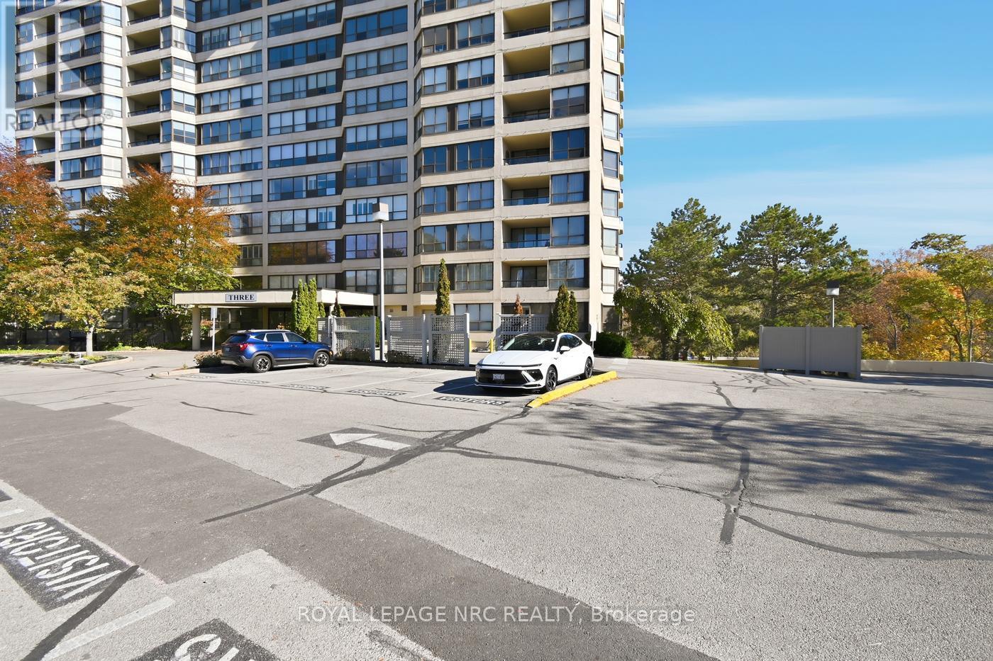 












102 - 3 TOWERING HEIGHTS BOULEVARD

,
St. Catharines (Glendale/Glenridge),




Ontario
L2T4A4

