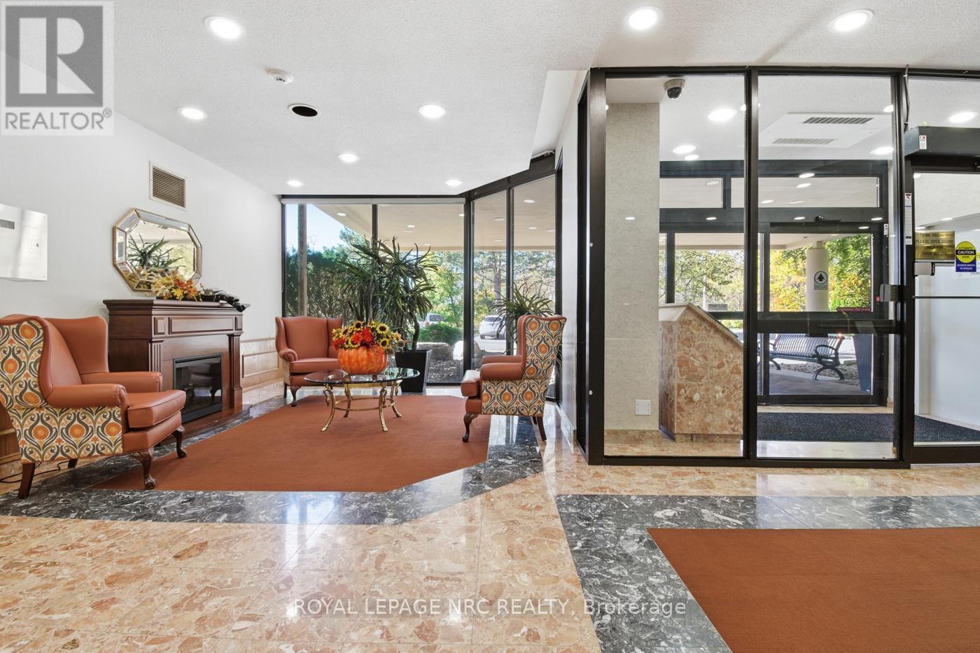 












102 - 3 TOWERING HEIGHTS BOULEVARD

,
St. Catharines (Glendale/Glenridge),




Ontario
L2T4A4

