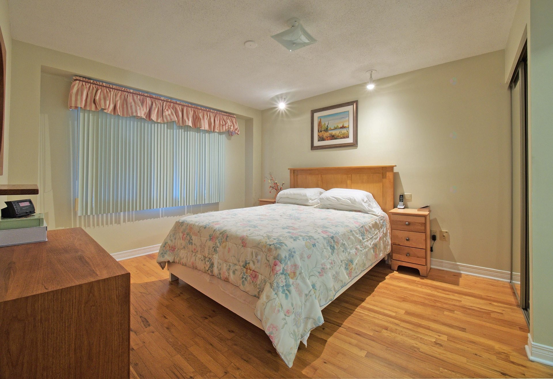 









28


Rue de Port-Royal

,
Gatineau (Aylmer),




QC
J9J1C8

