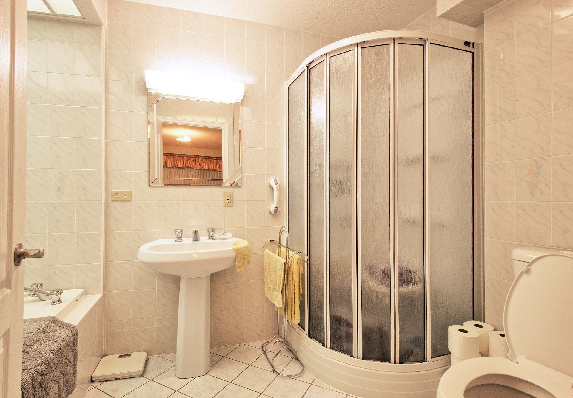 









28


Rue de Port-Royal

,
Gatineau (Aylmer),




QC
J9J1C8

