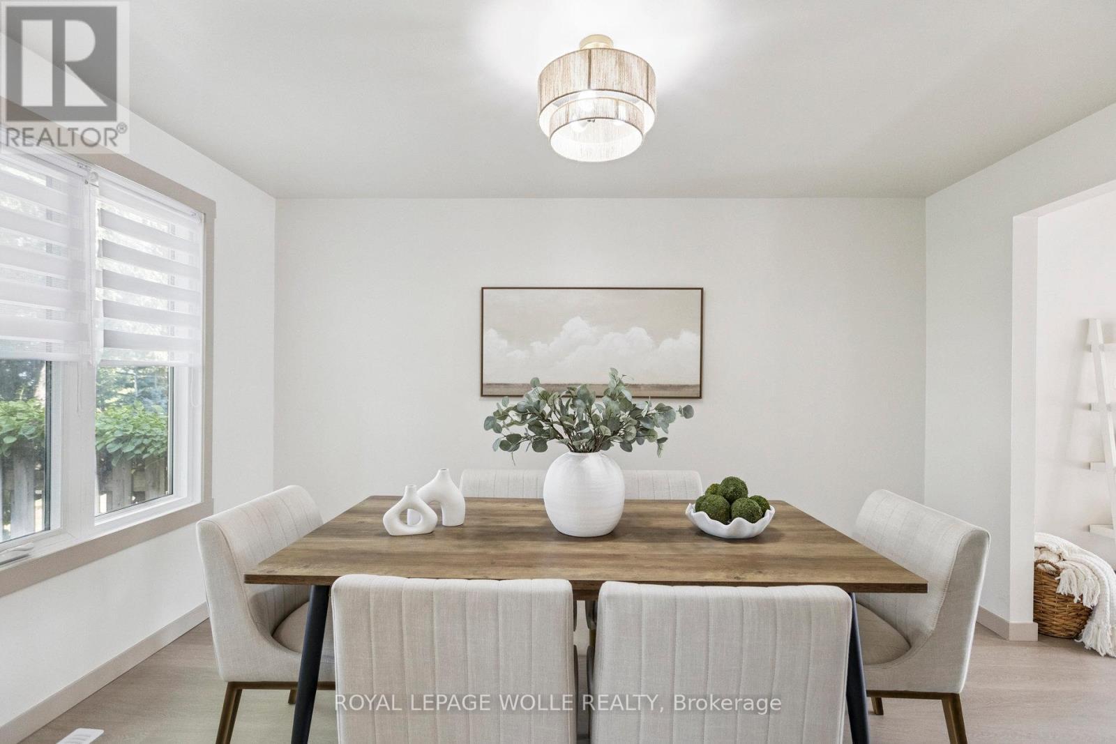 












27 - 89 WOOLWICH STREET

,
Waterloo,




Ontario
N2K1S5

