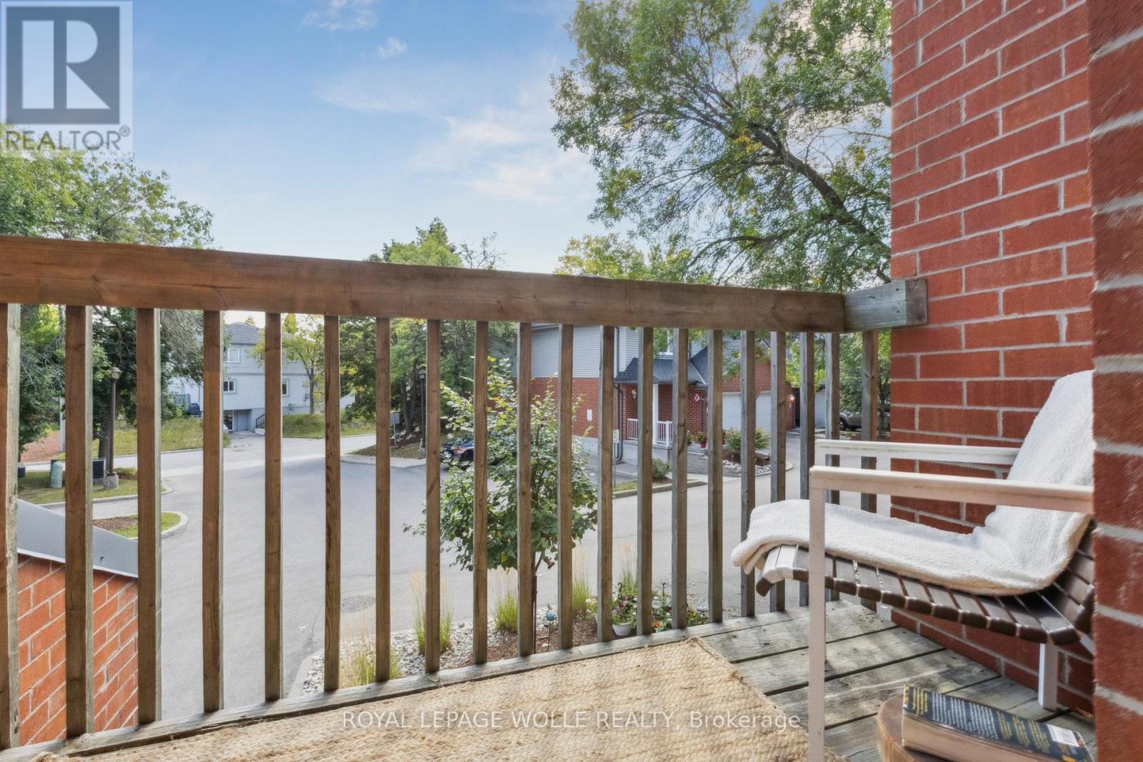 












27 - 89 WOOLWICH STREET

,
Waterloo,




Ontario
N2K1S5

