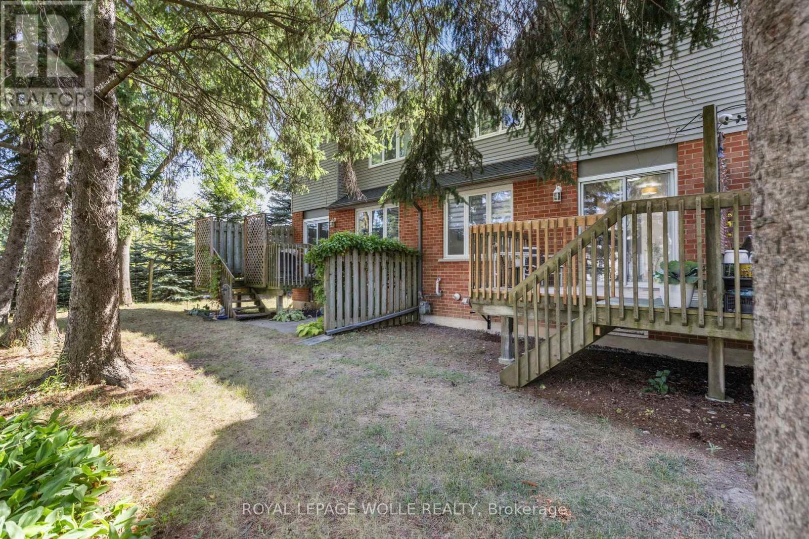 












27 - 89 WOOLWICH STREET

,
Waterloo,




Ontario
N2K1S5

