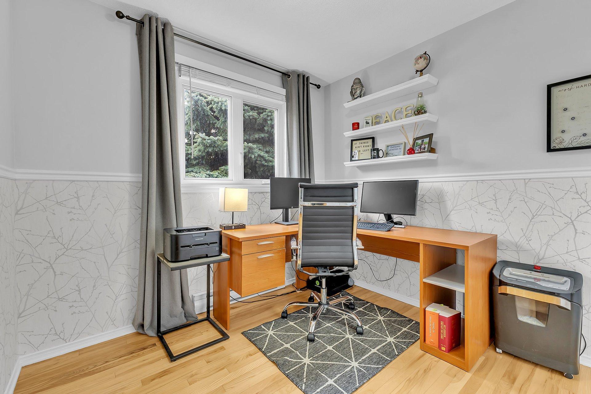 









12


Rue de Pradet

,
Gatineau (Gatineau),




QC
J8T8B9

