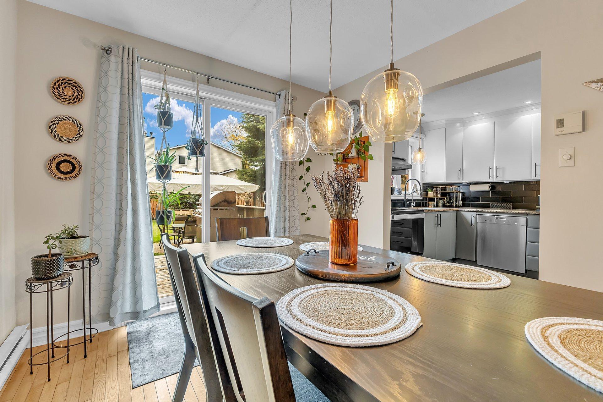 









12


Rue de Pradet

,
Gatineau (Gatineau),




QC
J8T8B9

