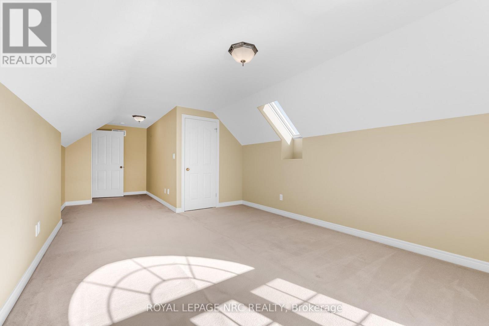 












157 LORETTA DRIVE

,
Niagara-on-the-Lake (Virgil),




Ontario
L0S1T0

