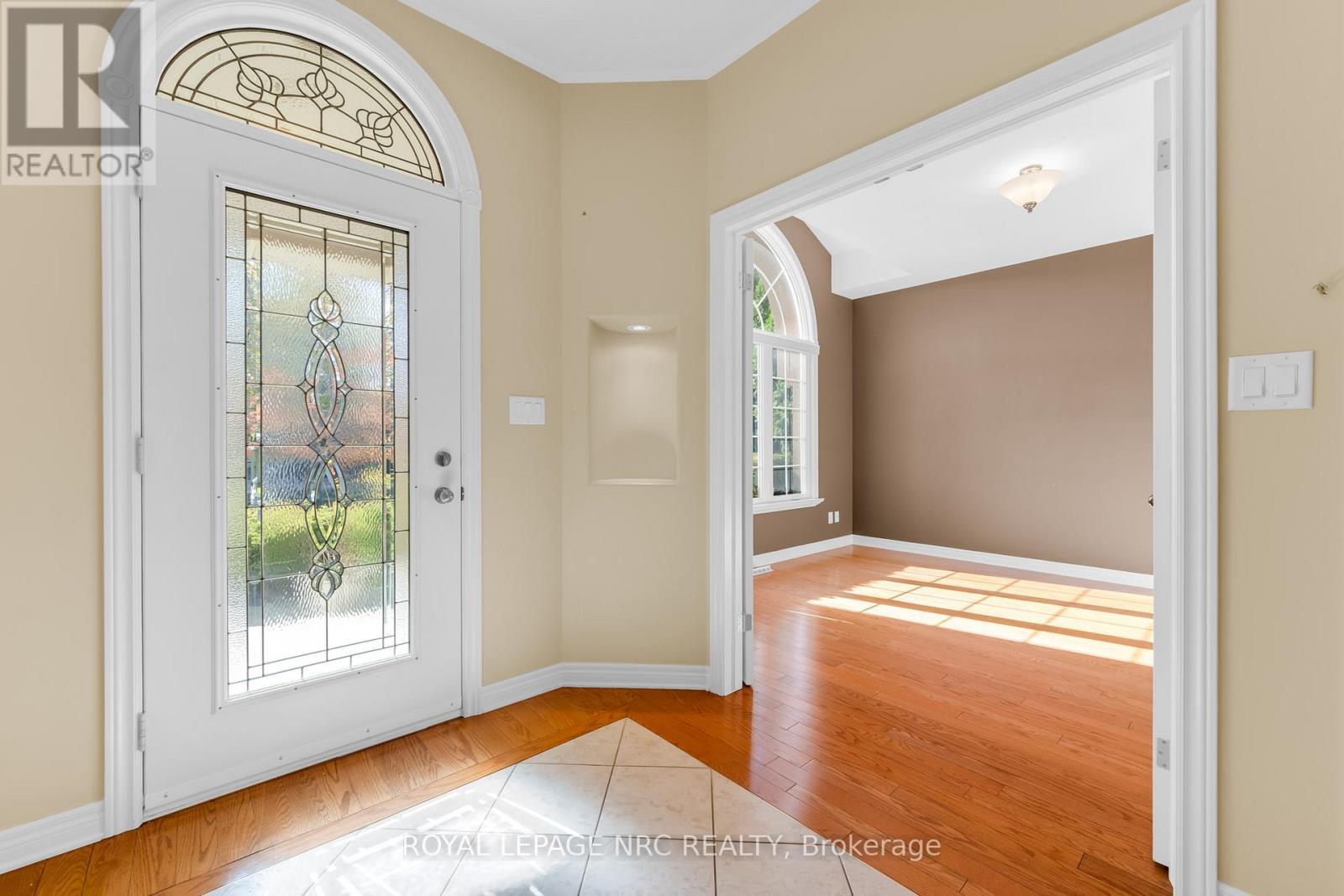 












157 LORETTA DRIVE

,
Niagara-on-the-Lake (Virgil),




Ontario
L0S1T0

