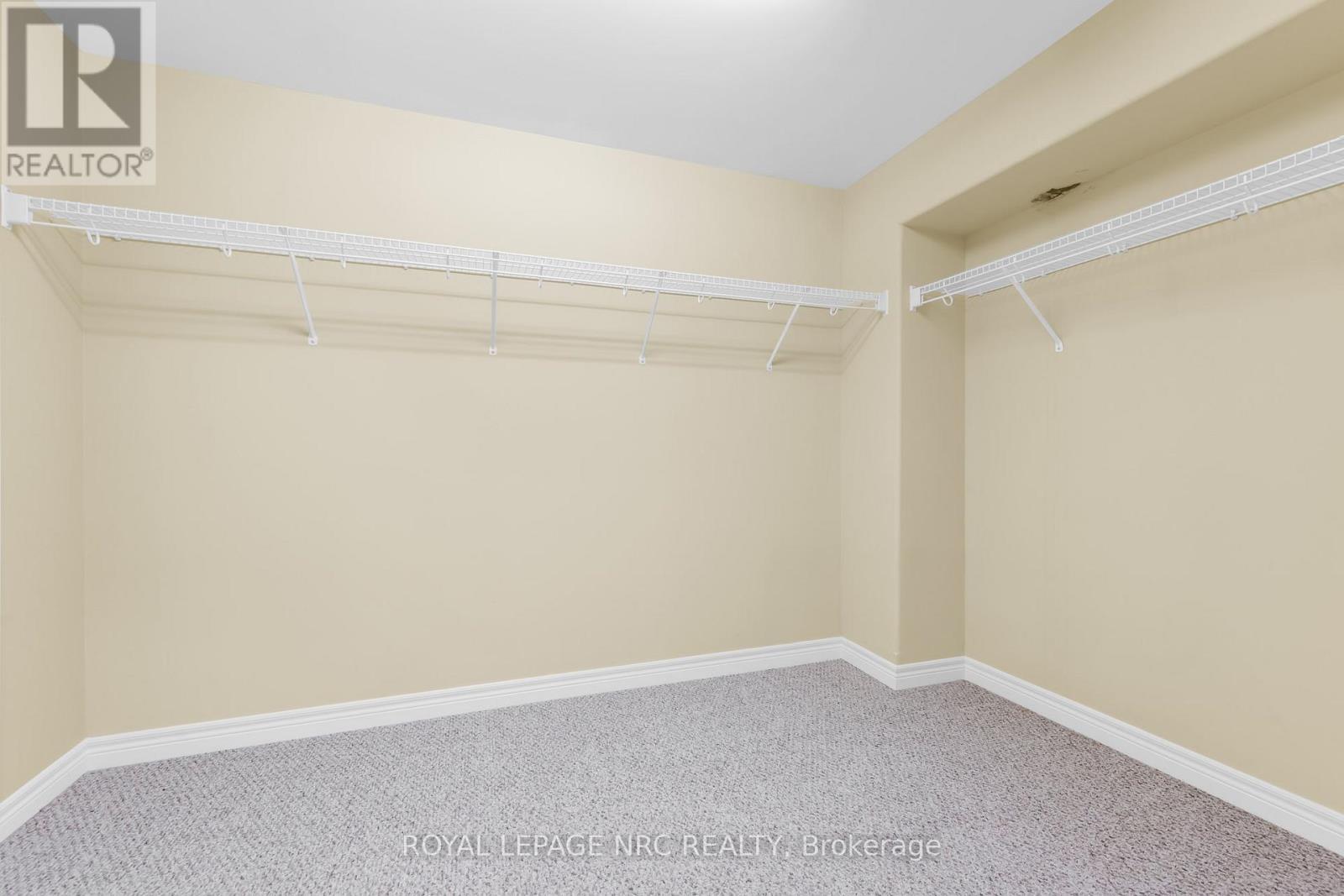 












157 LORETTA DRIVE

,
Niagara-on-the-Lake (Virgil),




Ontario
L0S1T0

