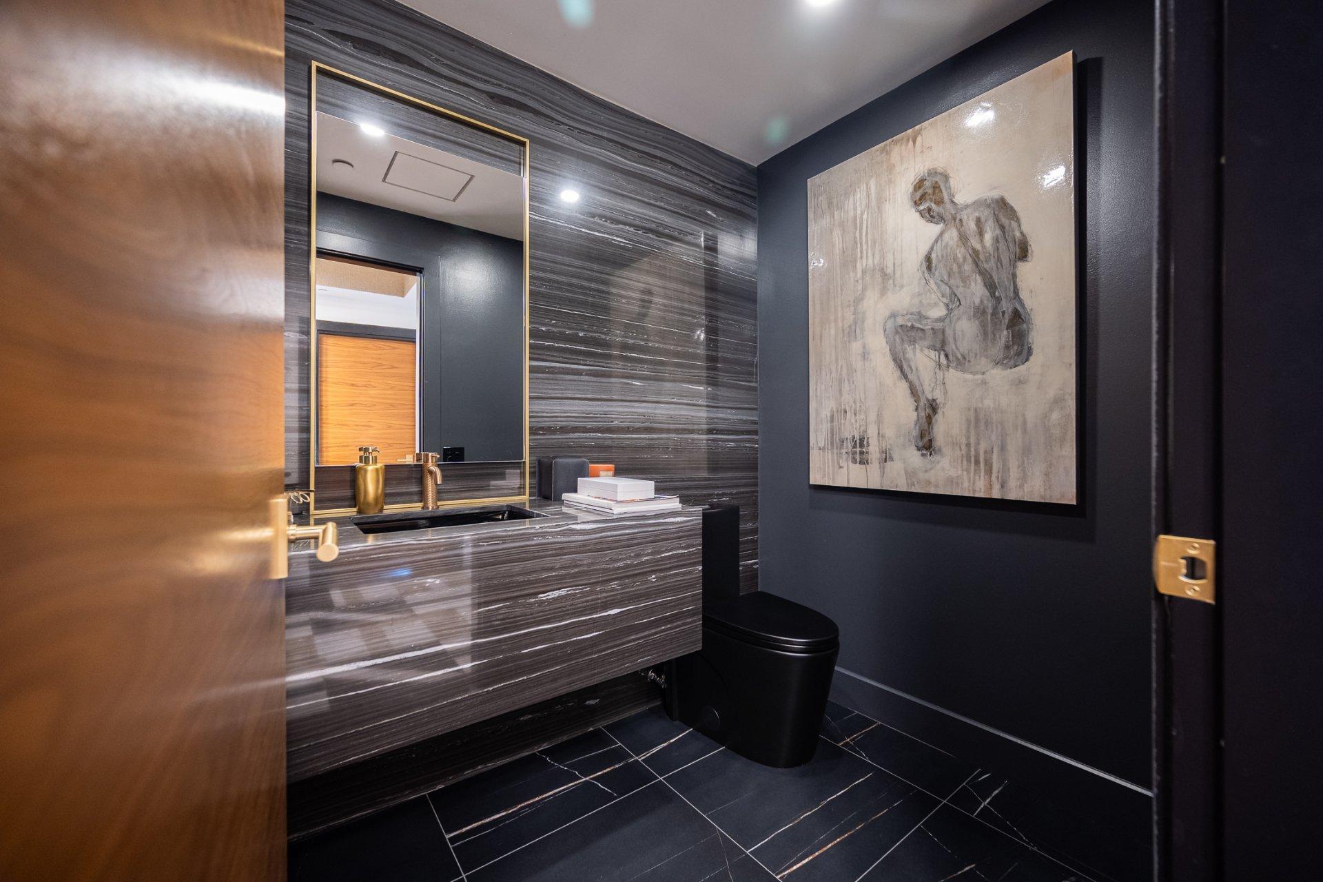 









1200


Boul. De Maisonneuve O.

, 24D,
Montréal (Ville-Marie),




QC
H3A0A1

