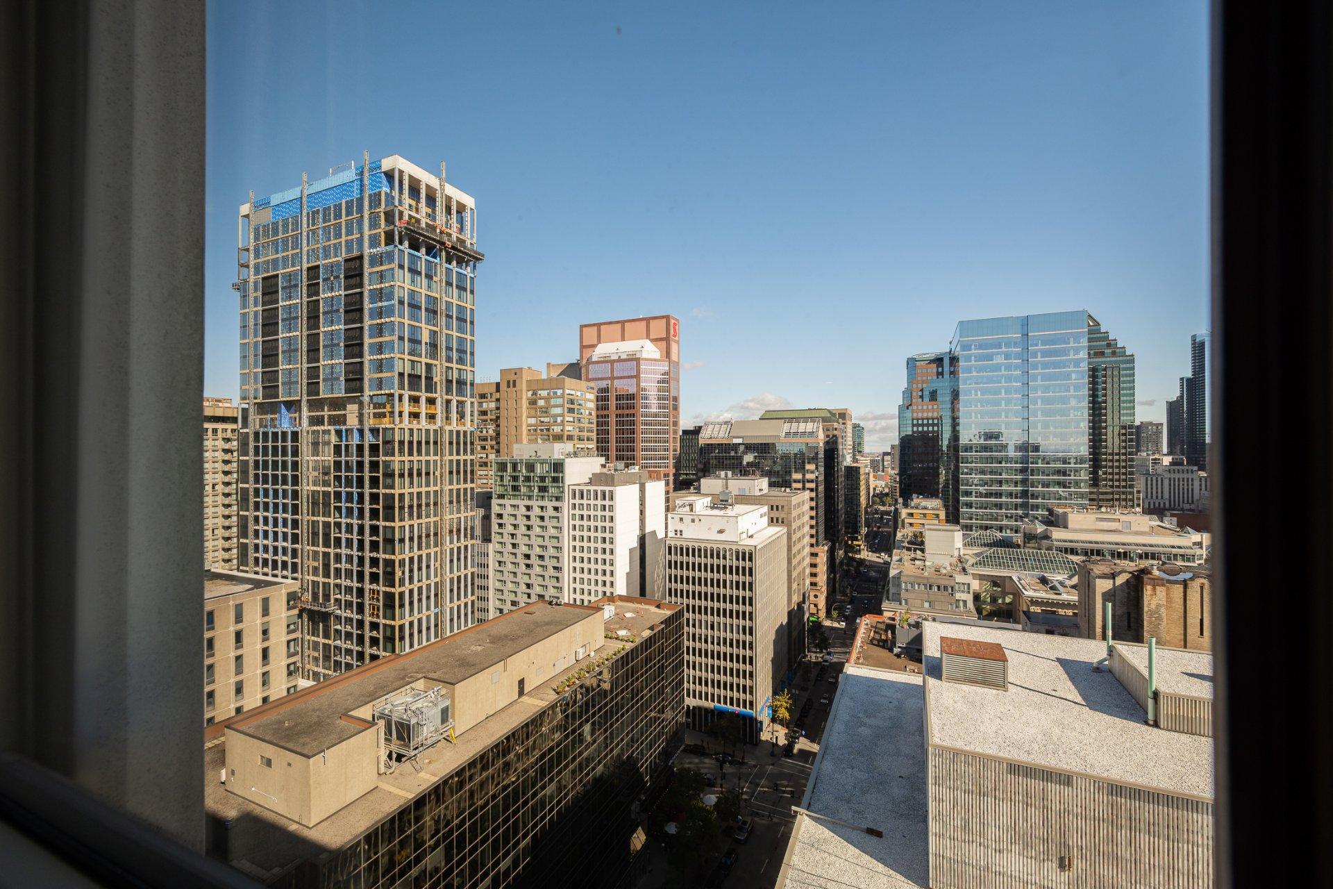 









1200


Boul. De Maisonneuve O.

, 24D,
Montréal (Ville-Marie),




QC
H3A0A1

