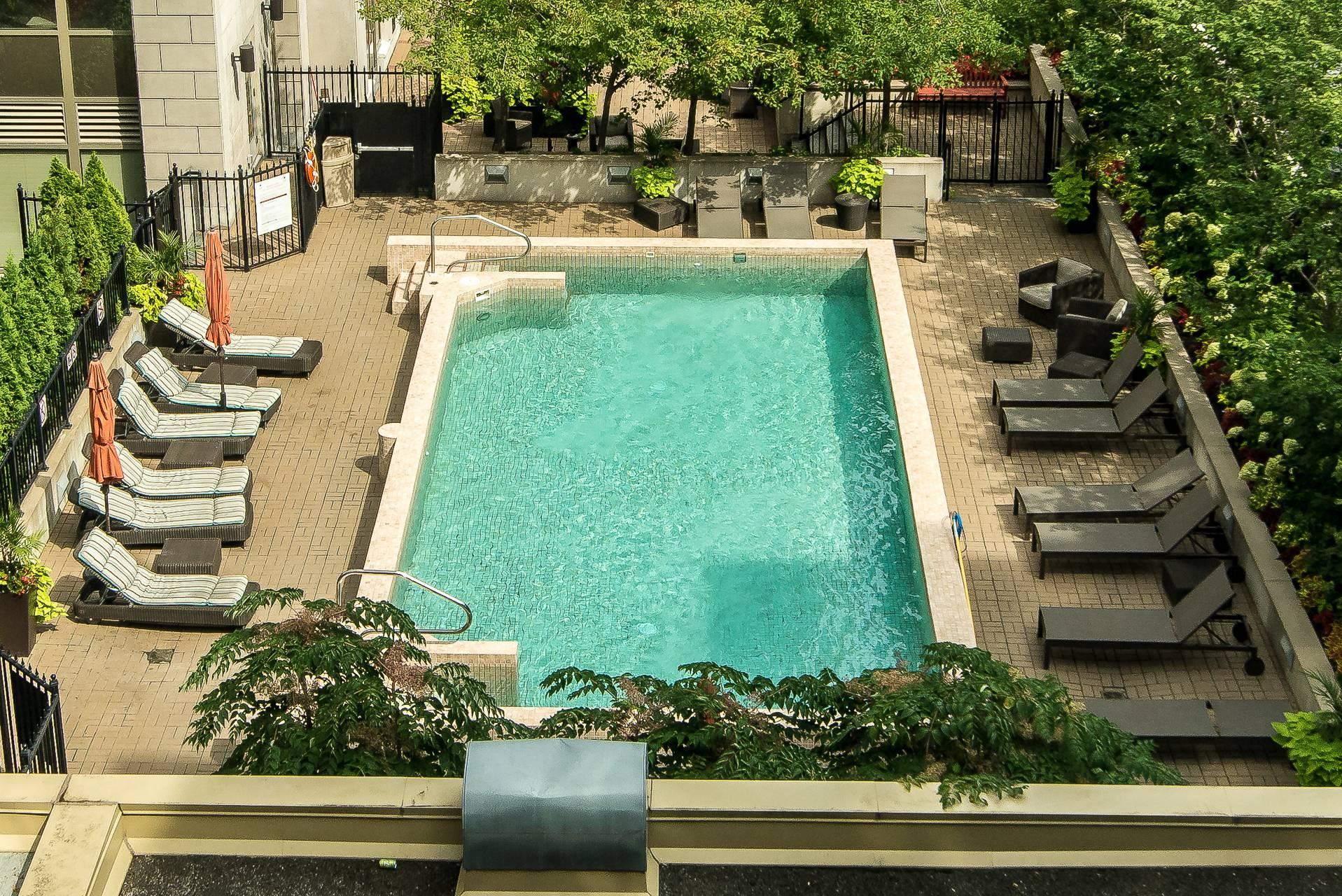 









1200


Boul. De Maisonneuve O.

, 24D,
Montréal (Ville-Marie),




QC
H3A0A1

