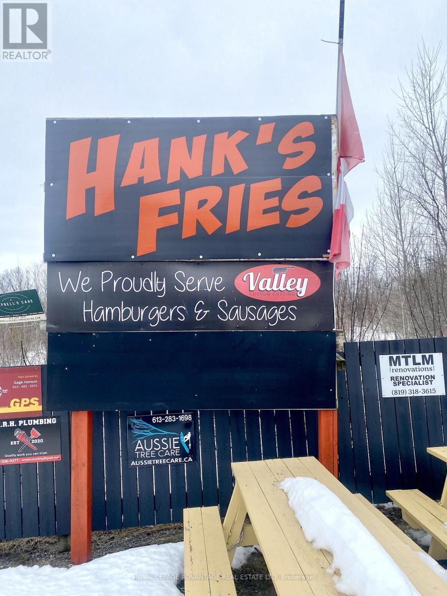 












156 LOMBARD STREET

,
Smiths Falls,




Ontario
K7A0B5

