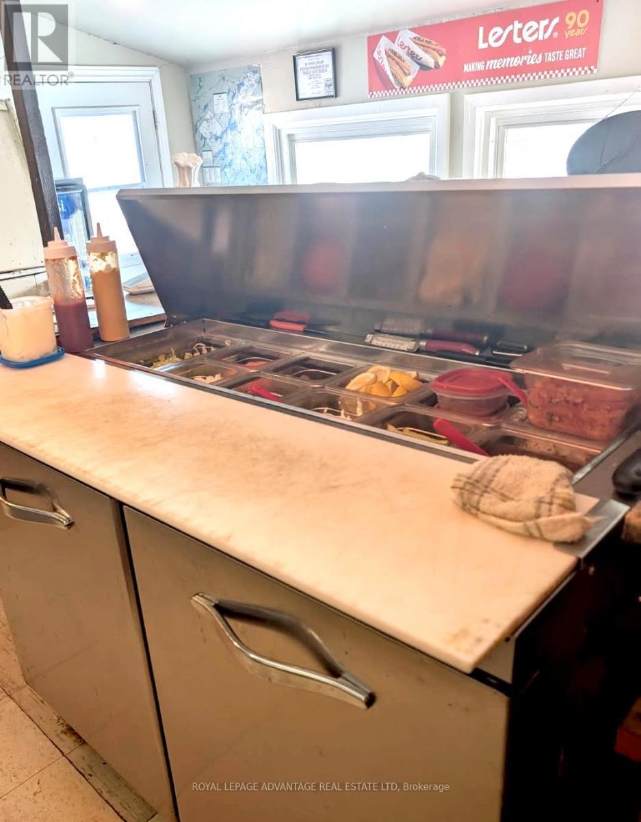 












156 LOMBARD STREET

,
Smiths Falls,




Ontario
K7A0B5

