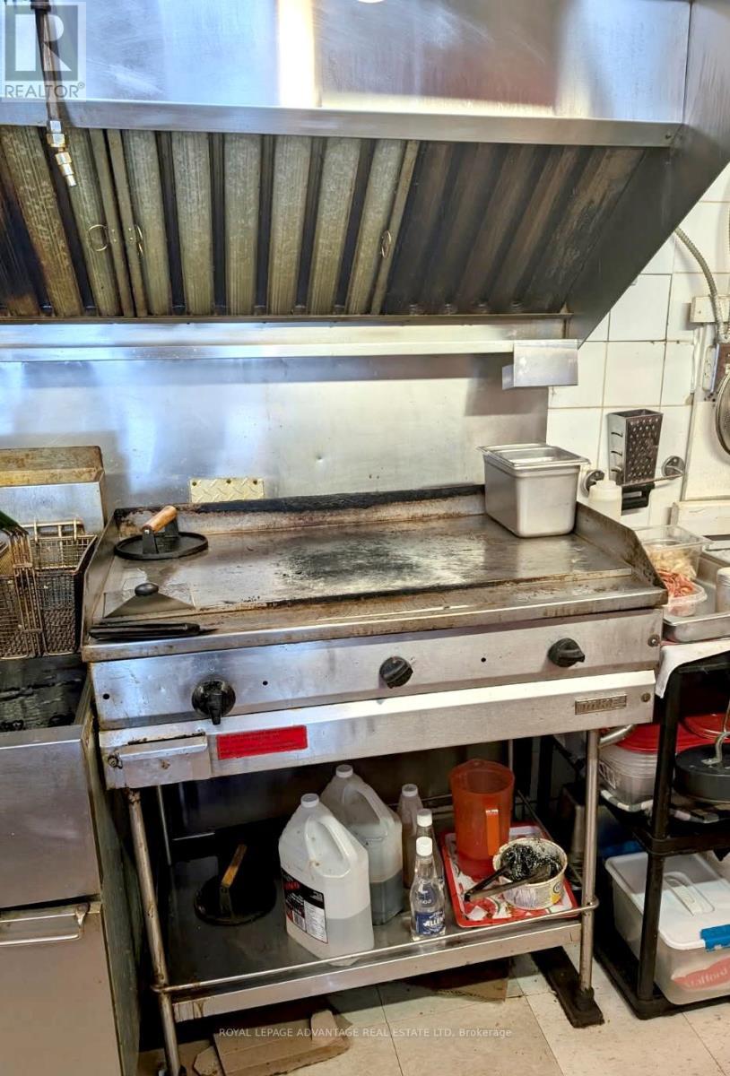 












156 LOMBARD STREET

,
Smiths Falls,




Ontario
K7A0B5

