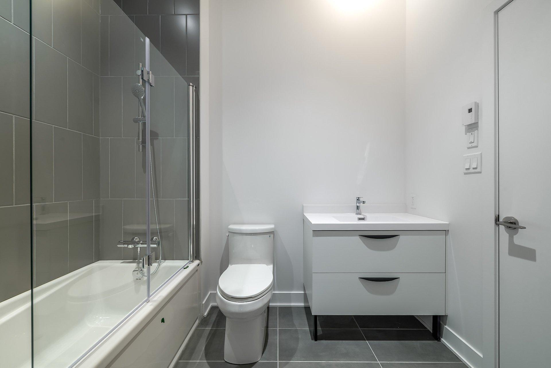 









7227


Boul. Newman

, 105,
Montréal (LaSalle),




QC
H8N0H7

