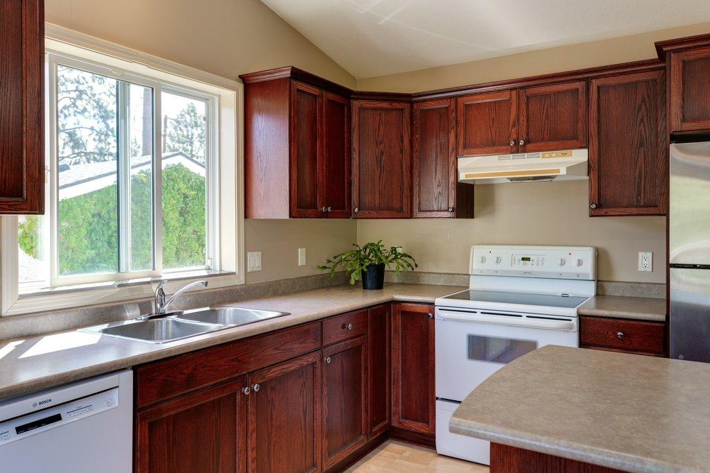 









4541


Gordon

Drive,
Kelowna,




BC
V1W 1T3

