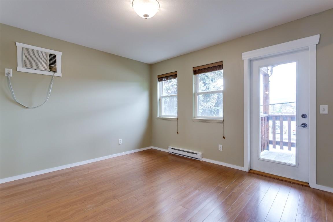 









860


Glenwood

Avenue,
Kelowna,




BC
V1Y 5M5

