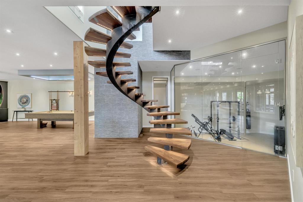 












1421 Loudoun Road

,
Winnipeg,




Manitoba
R3S1A3

