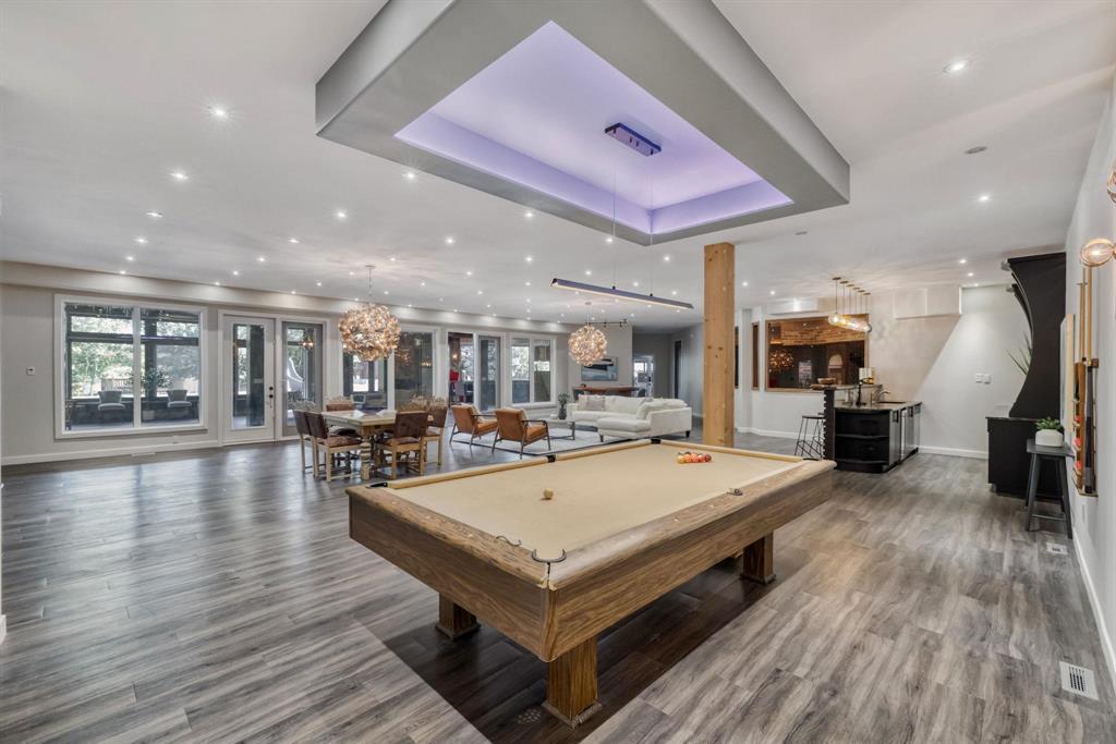 












1421 Loudoun Road

,
Winnipeg,




Manitoba
R3S1A3

