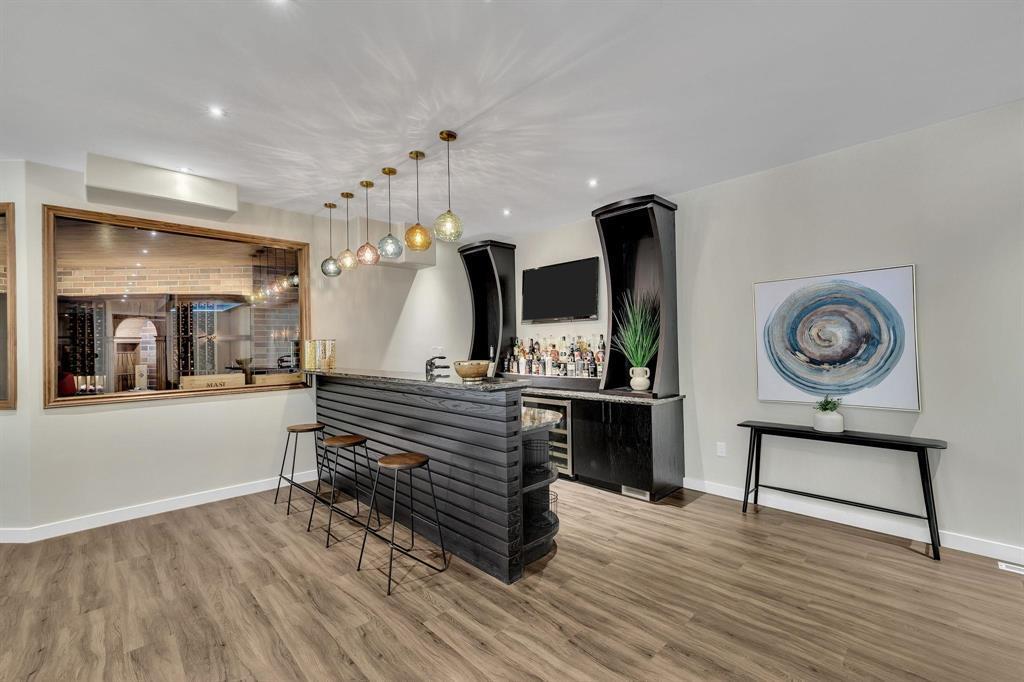 












1421 Loudoun Road

,
Winnipeg,




Manitoba
R3S1A3

