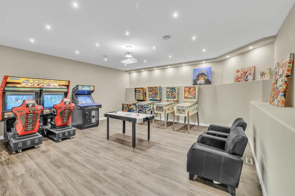 












1421 Loudoun Road

,
Winnipeg,




Manitoba
R3S1A3

