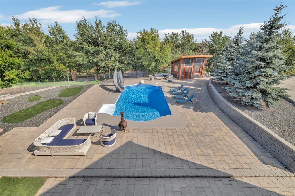 












1421 Loudoun Road

,
Winnipeg,




Manitoba
R3S1A3

