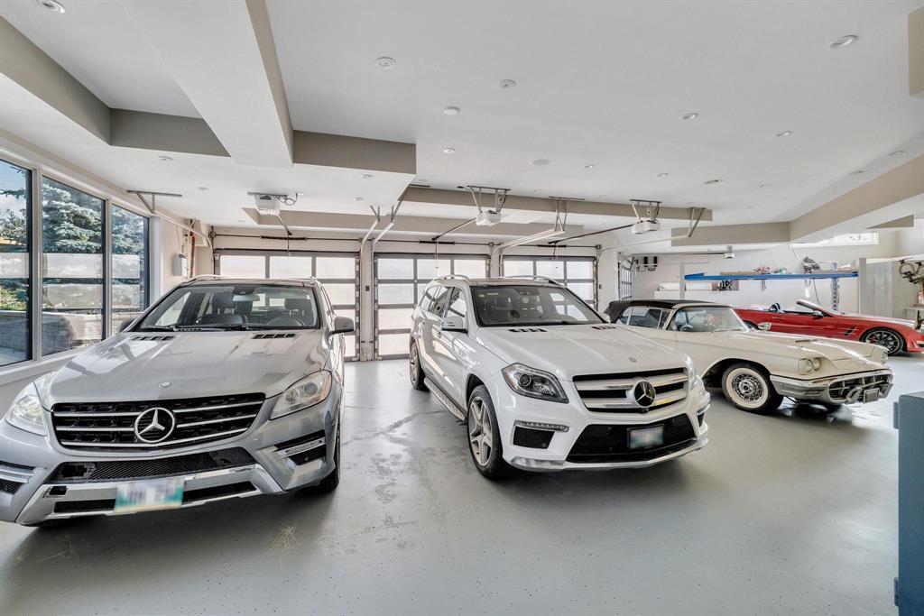 












1421 Loudoun Road

,
Winnipeg,




Manitoba
R3S1A3

