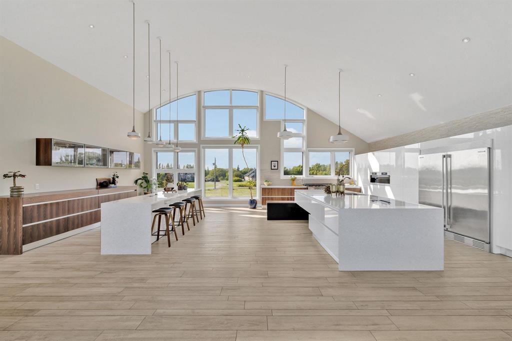 












1421 Loudoun Road

,
Winnipeg,




Manitoba
R3S1A3

