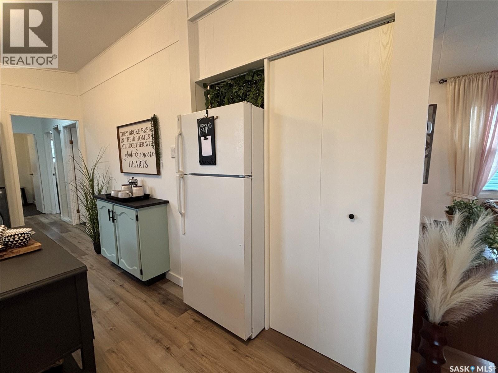 












27 Heritage ESTATES

,
Kindersley,




Saskatchewan
S0L1S0

