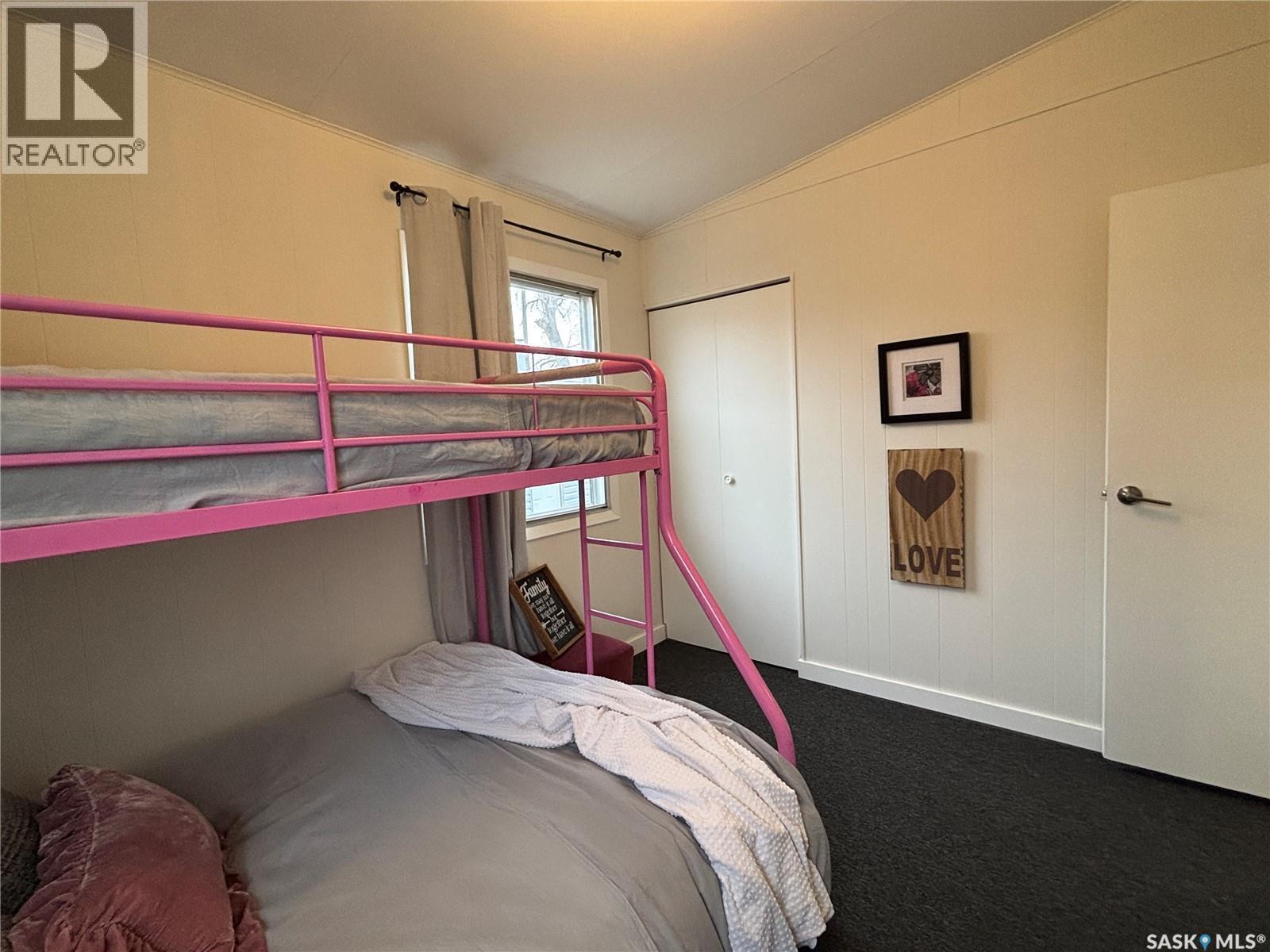 












27 Heritage ESTATES

,
Kindersley,




Saskatchewan
S0L1S0

