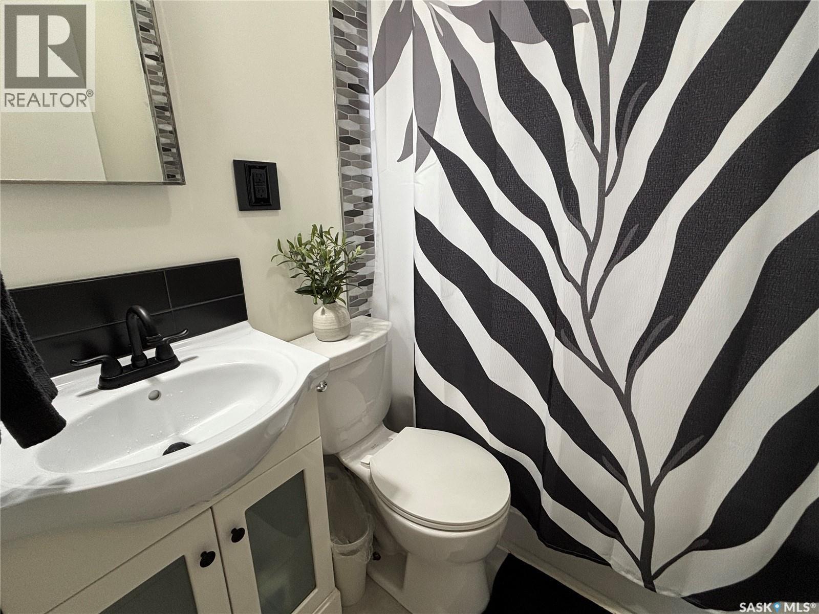 












27 Heritage ESTATES

,
Kindersley,




Saskatchewan
S0L1S0

