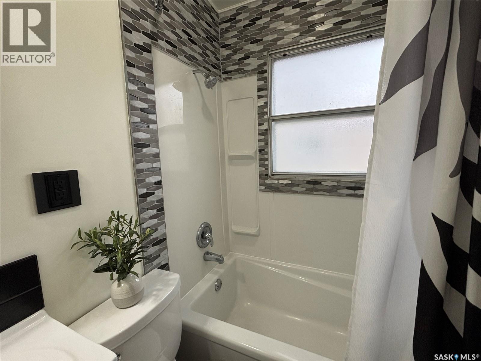 












27 Heritage ESTATES

,
Kindersley,




Saskatchewan
S0L1S0

