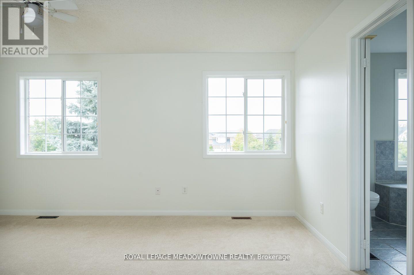 












833 WATSON TERRACE

,
Milton,




Ontario
L9T5Z8

