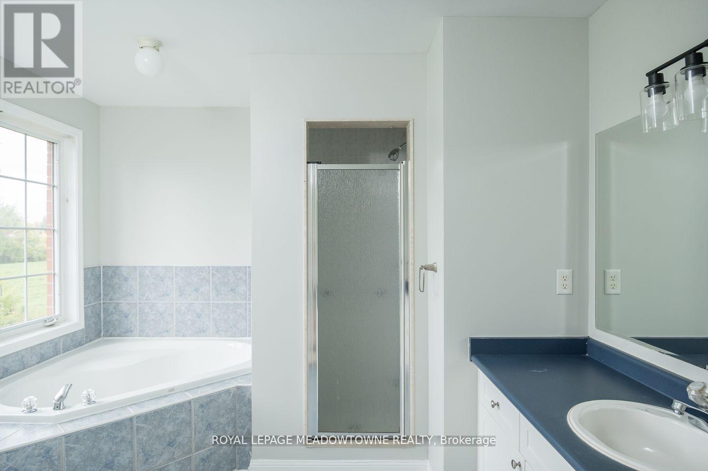 












833 WATSON TERRACE

,
Milton,




Ontario
L9T5Z8

