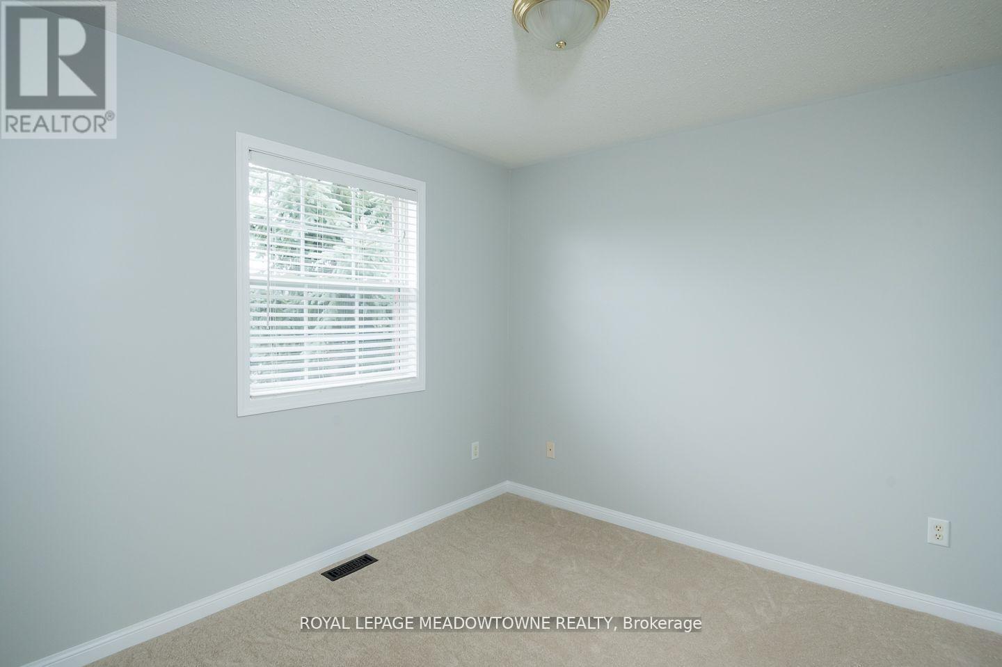 












833 WATSON TERRACE

,
Milton,




Ontario
L9T5Z8

