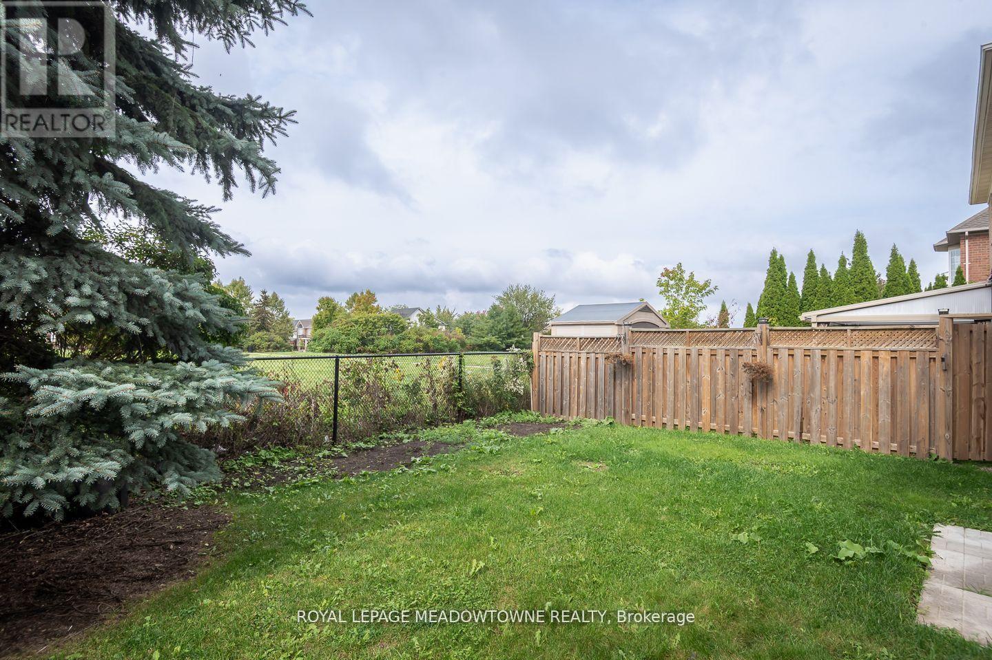 












833 WATSON TERRACE

,
Milton,




Ontario
L9T5Z8

