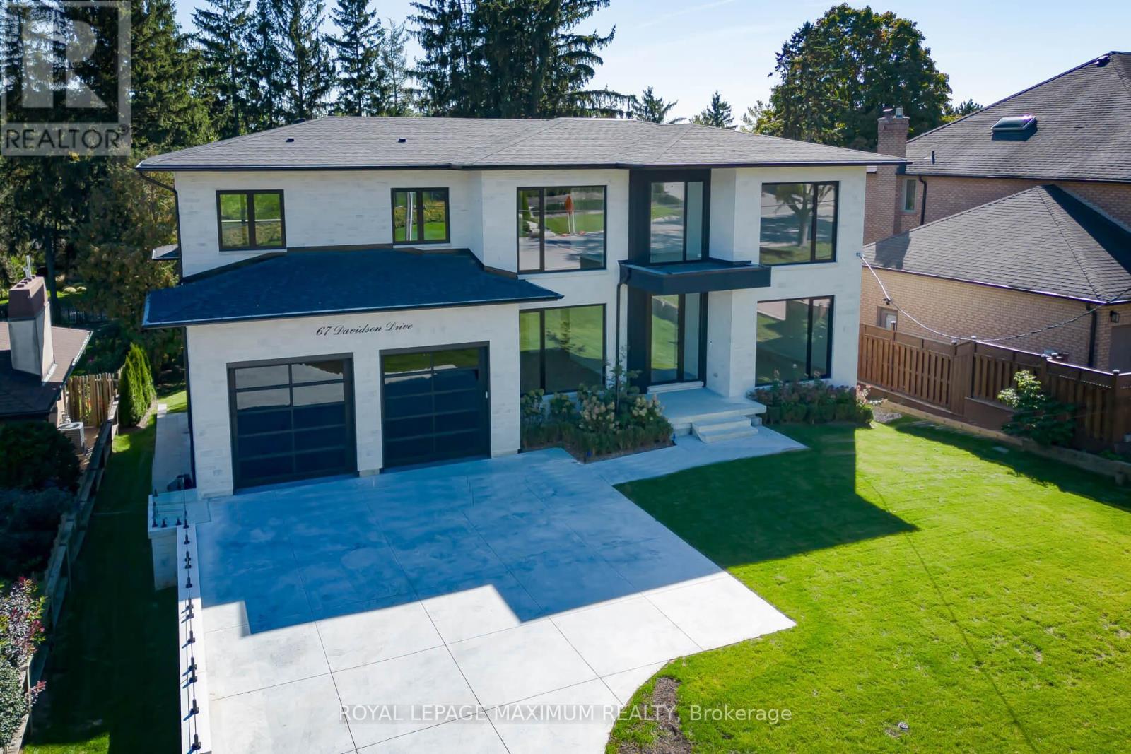 












67 DAVIDSON DRIVE

,
Vaughan,




Ontario
L4L1M2

