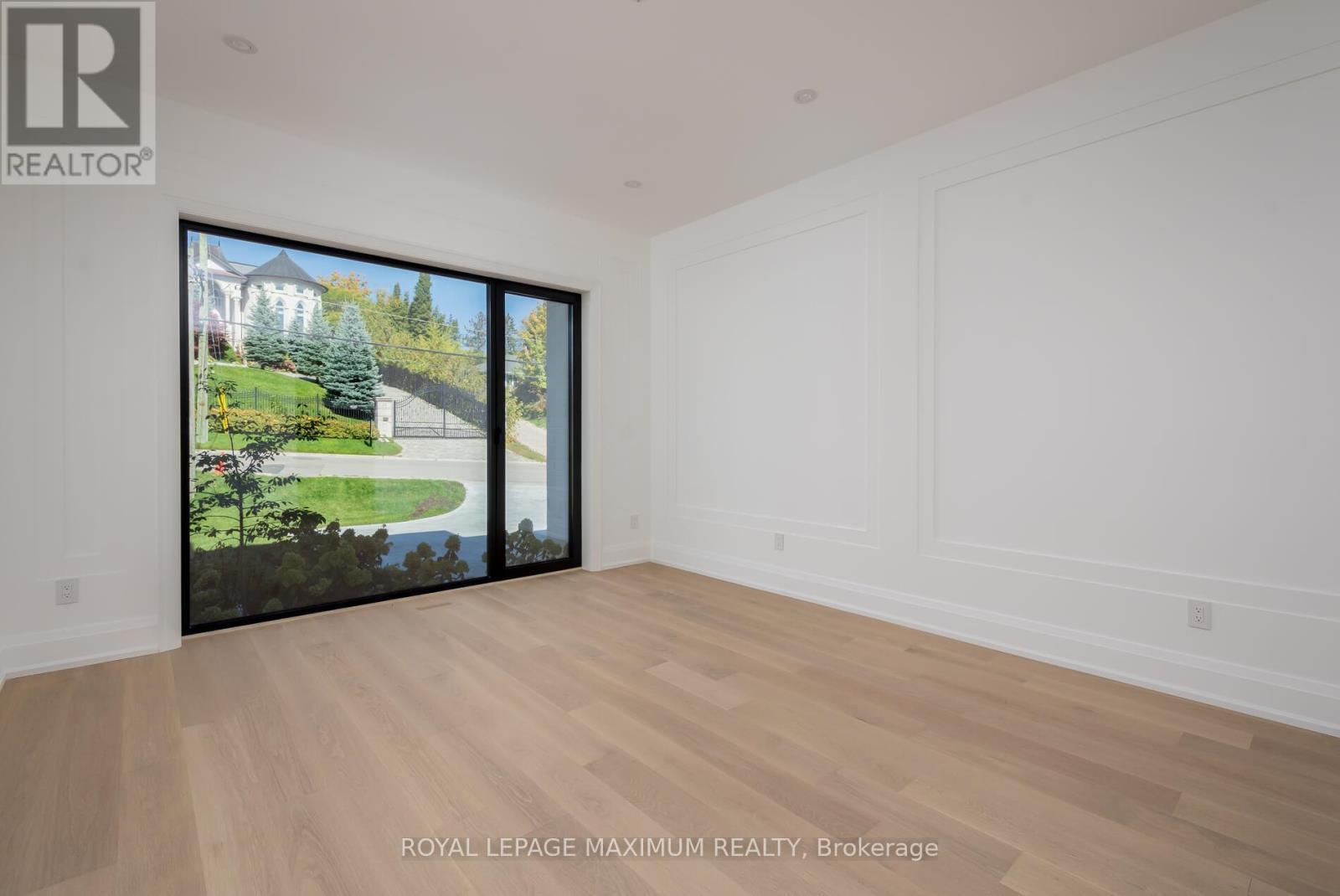 












67 DAVIDSON DRIVE

,
Vaughan,




Ontario
L4L1M2

