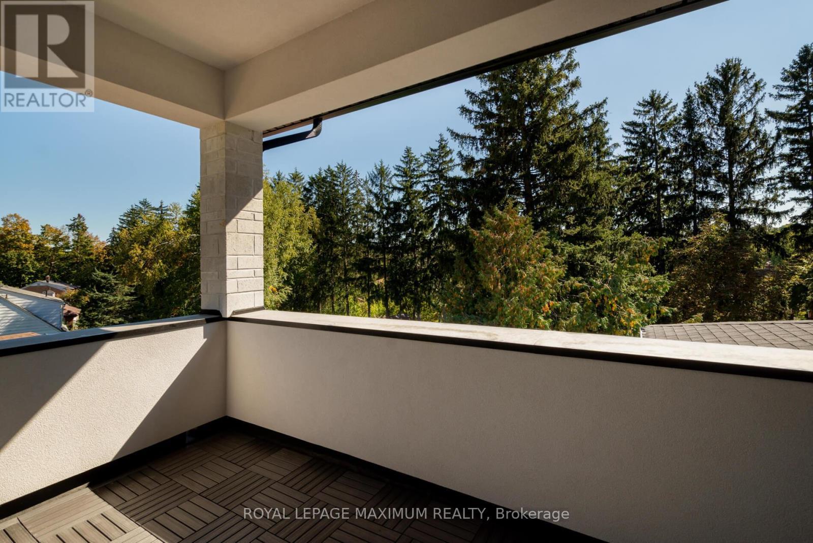 












67 DAVIDSON DRIVE

,
Vaughan,




Ontario
L4L1M2

