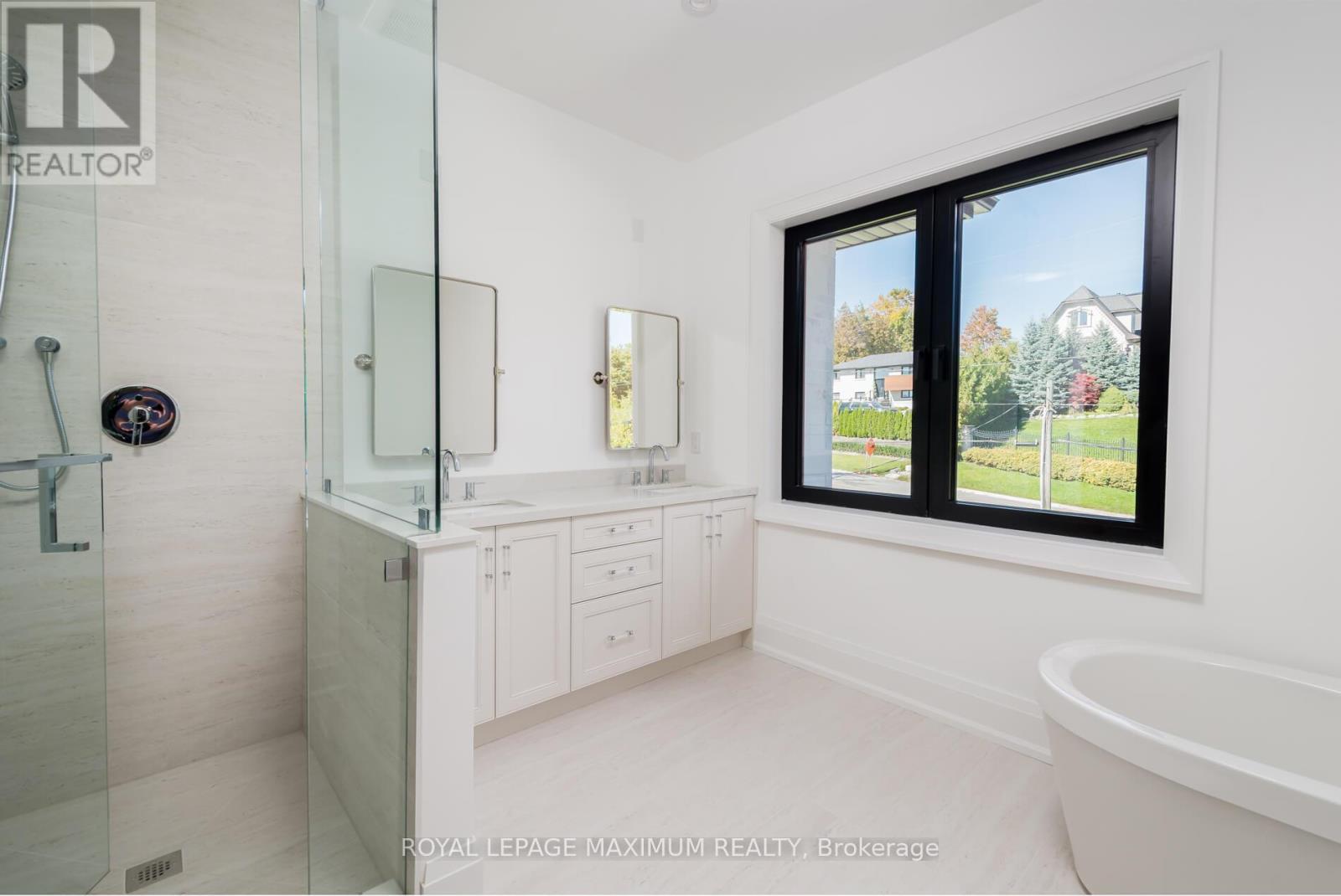 












67 DAVIDSON DRIVE

,
Vaughan,




Ontario
L4L1M2

