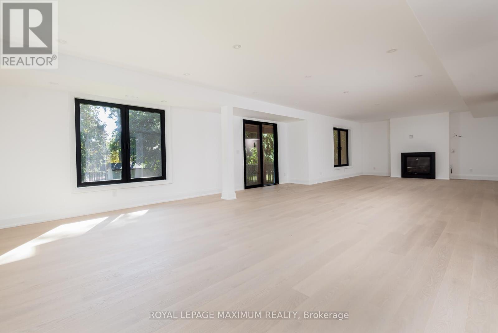 












67 DAVIDSON DRIVE

,
Vaughan,




Ontario
L4L1M2

