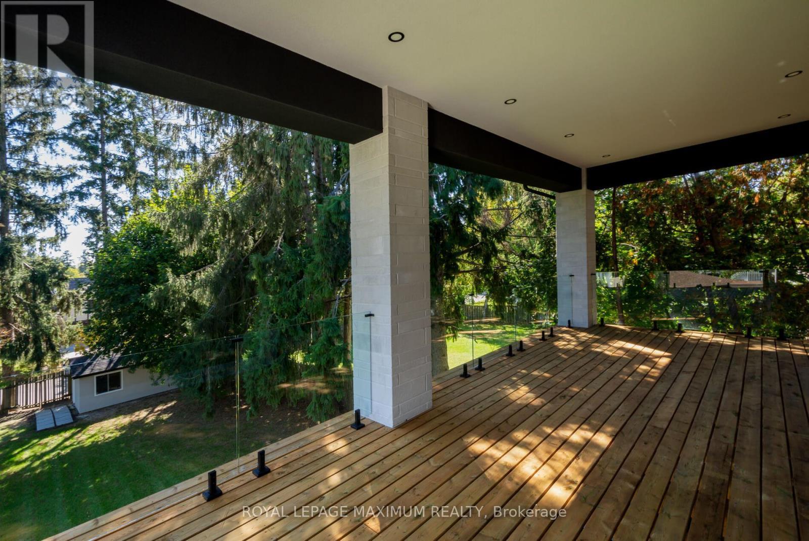 












67 DAVIDSON DRIVE

,
Vaughan,




Ontario
L4L1M2

